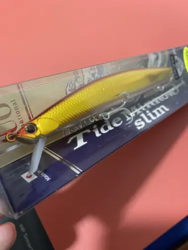 DUO TIDE MINNOW SLIM 175 Floating Metal Red Gold