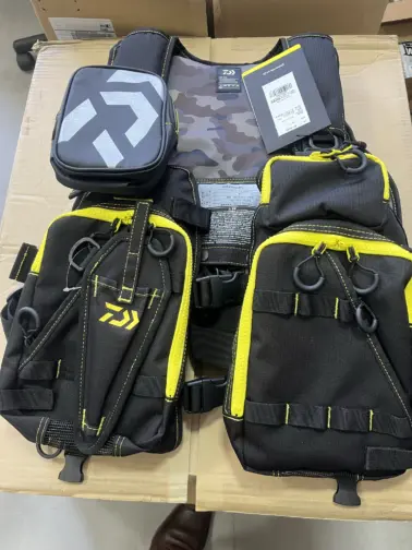 Daiwa Floating Vest Life Jacket Float Games DF-6206 Black Yellow