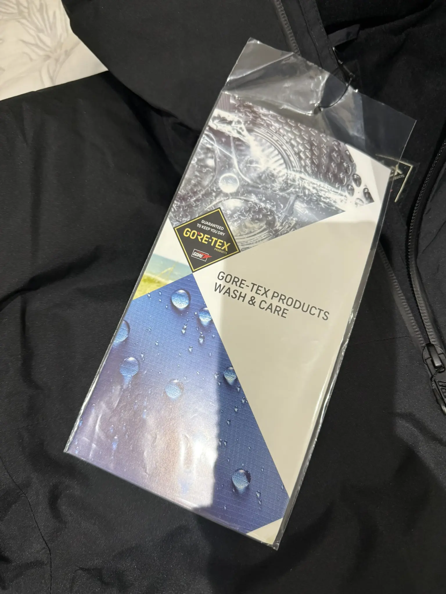 DAIWA GORE-TEX DW-1725J Extra Loft Winter Jacket, Black, XL - Imagen 4