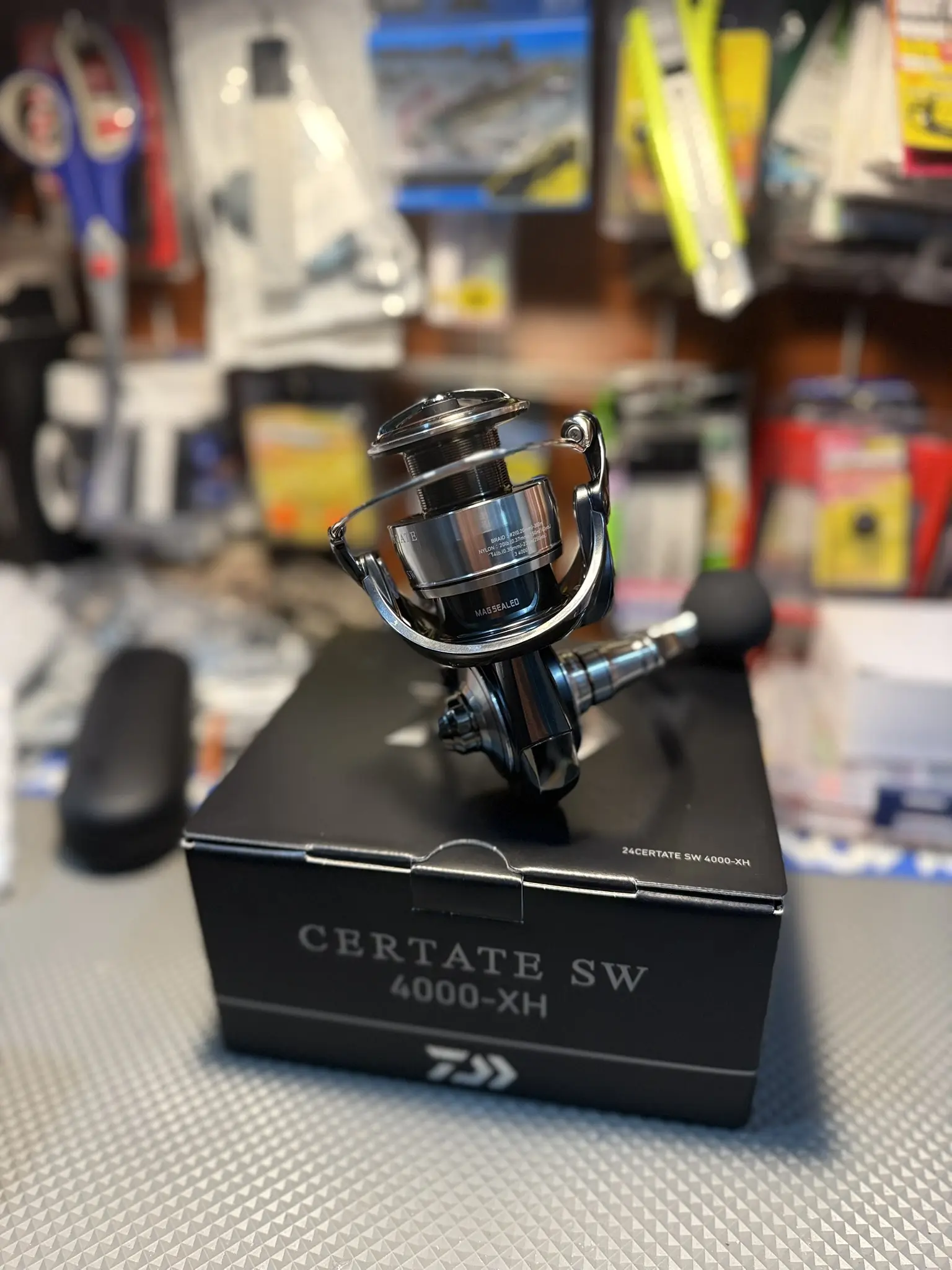Daiwa 24 Certate SW 4000XH - Imagen 4