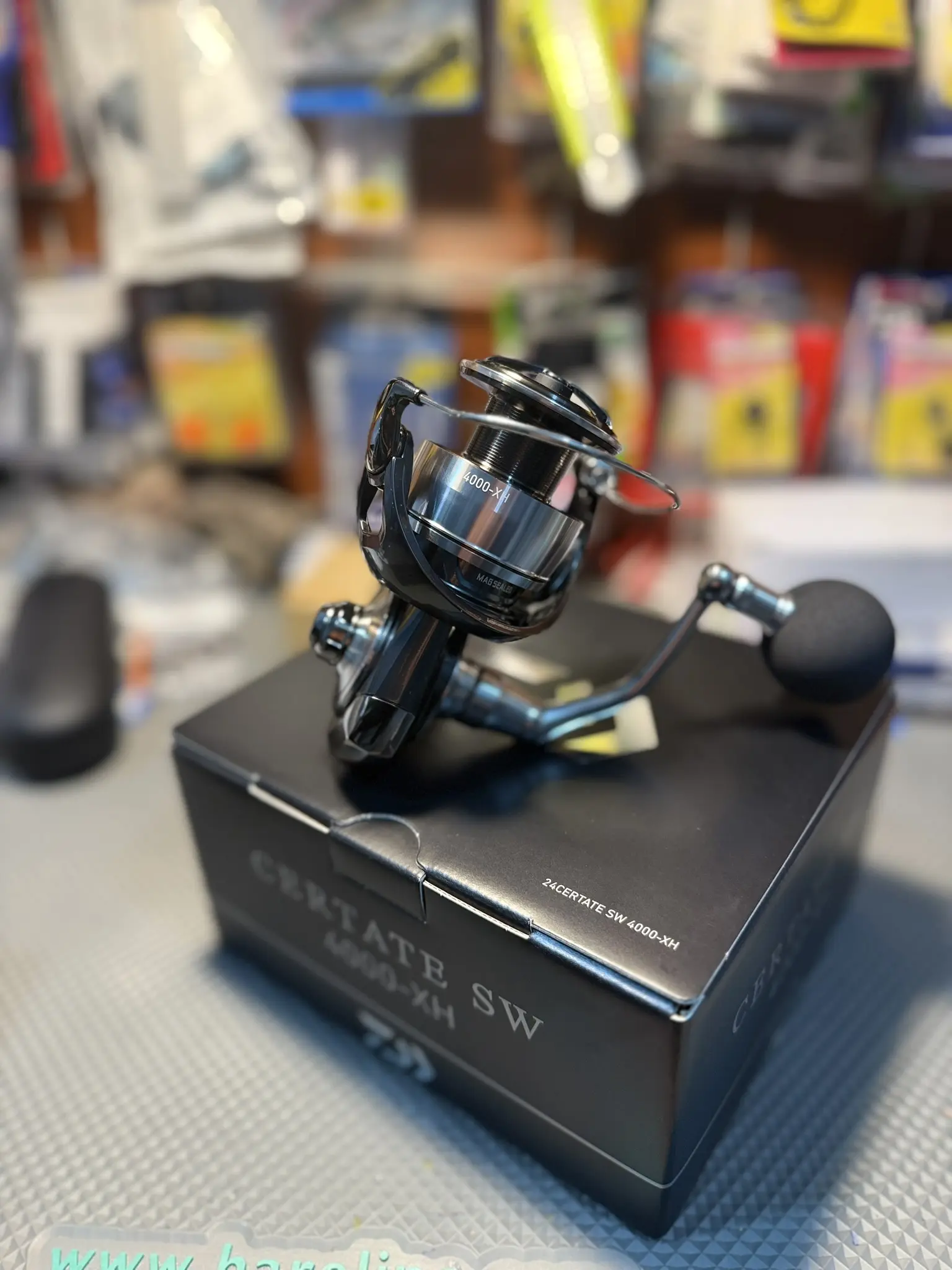 Daiwa 24 Certate SW 4000XH - Imagen 2